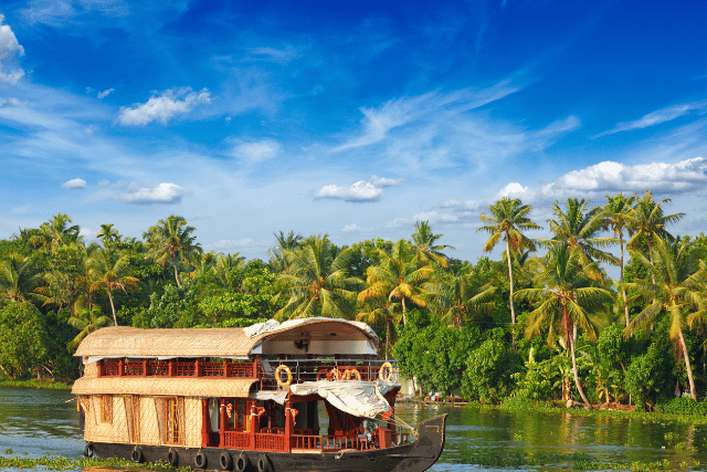 kerala tour packages for family