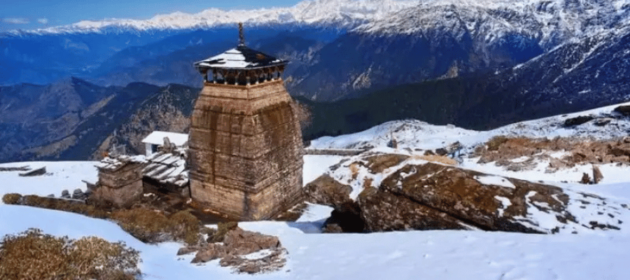 Tungnath Temple Chopta, offbeat place to visit in december in india