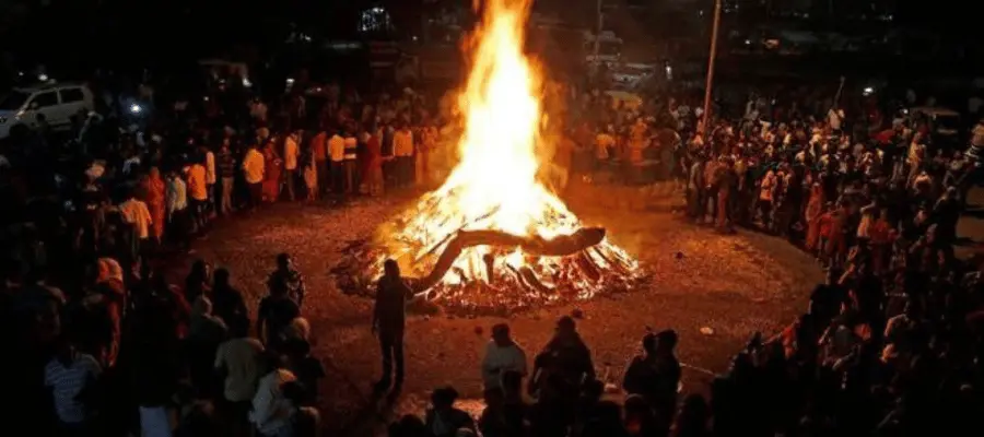 Holika Dahan 2025