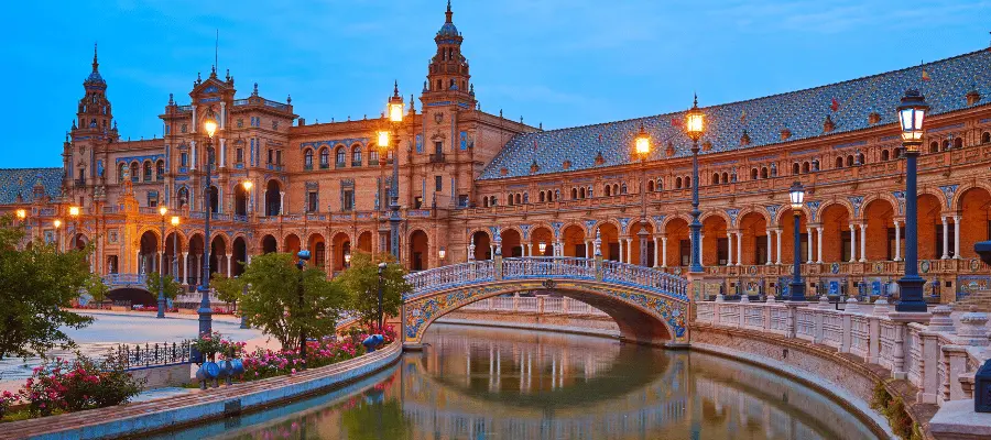 Plaza de España, serville, best place to visit in spain