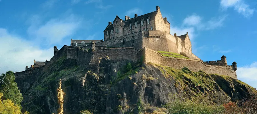 Edinburgh Castle, must see place in Scotland