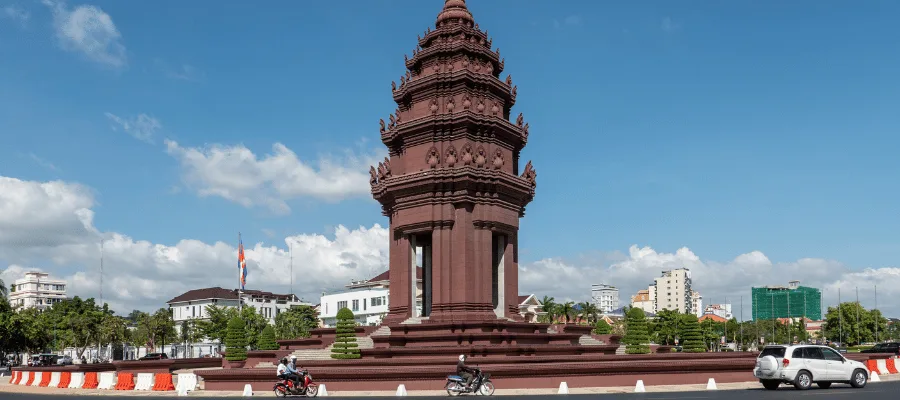 Independence Monument, tourist attraction in kampala