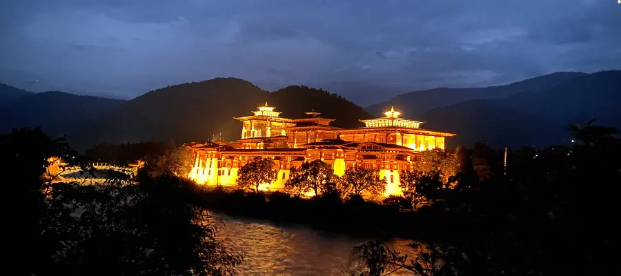 Punakha Dzong, Bhutan Tourist Attraction