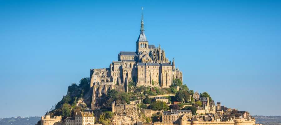 Tourist attractions in France